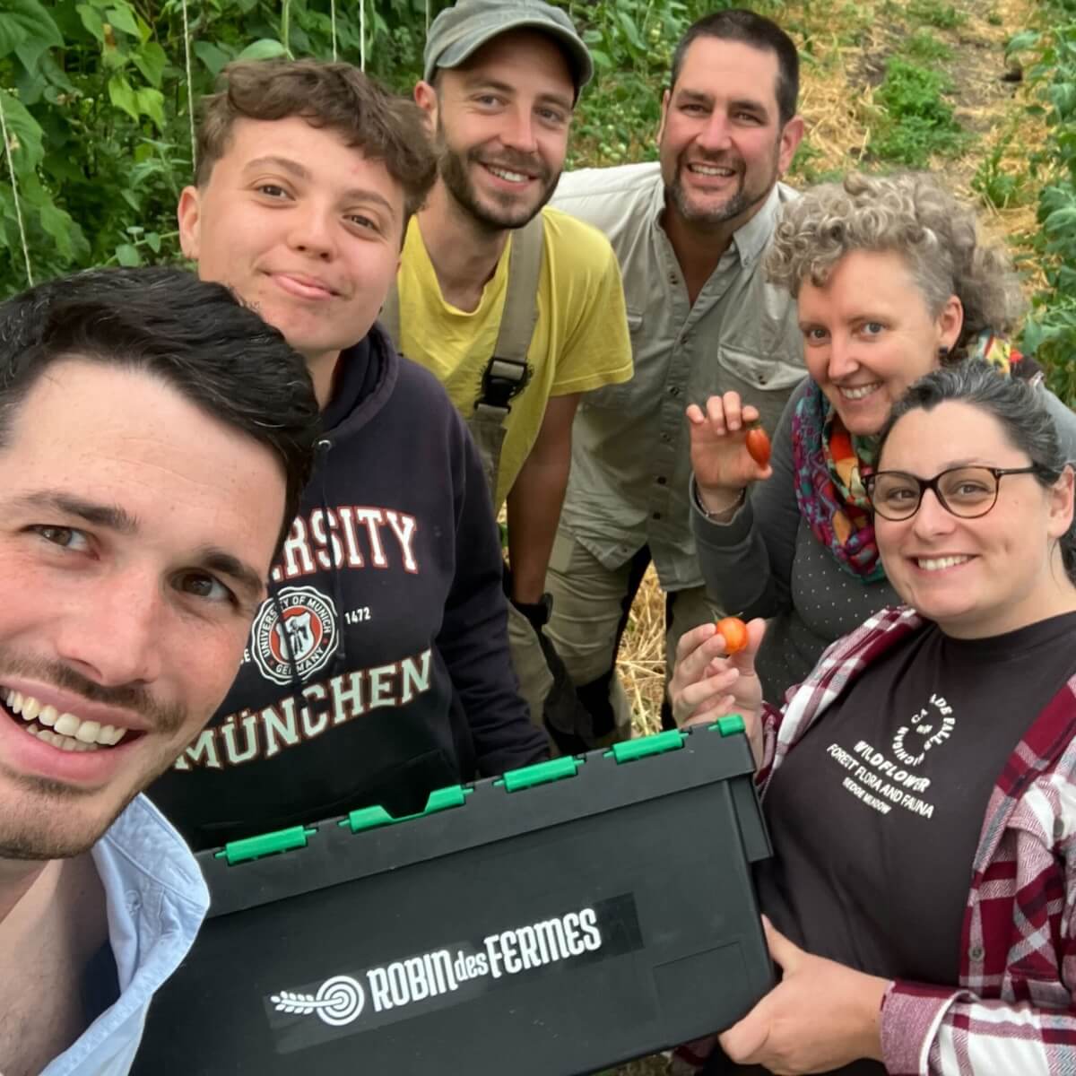 Das Team der Tanière de la Riviera-Chablais mit Tanguy